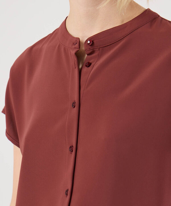 Blusa Unicolor Con Botones A Tono image number null