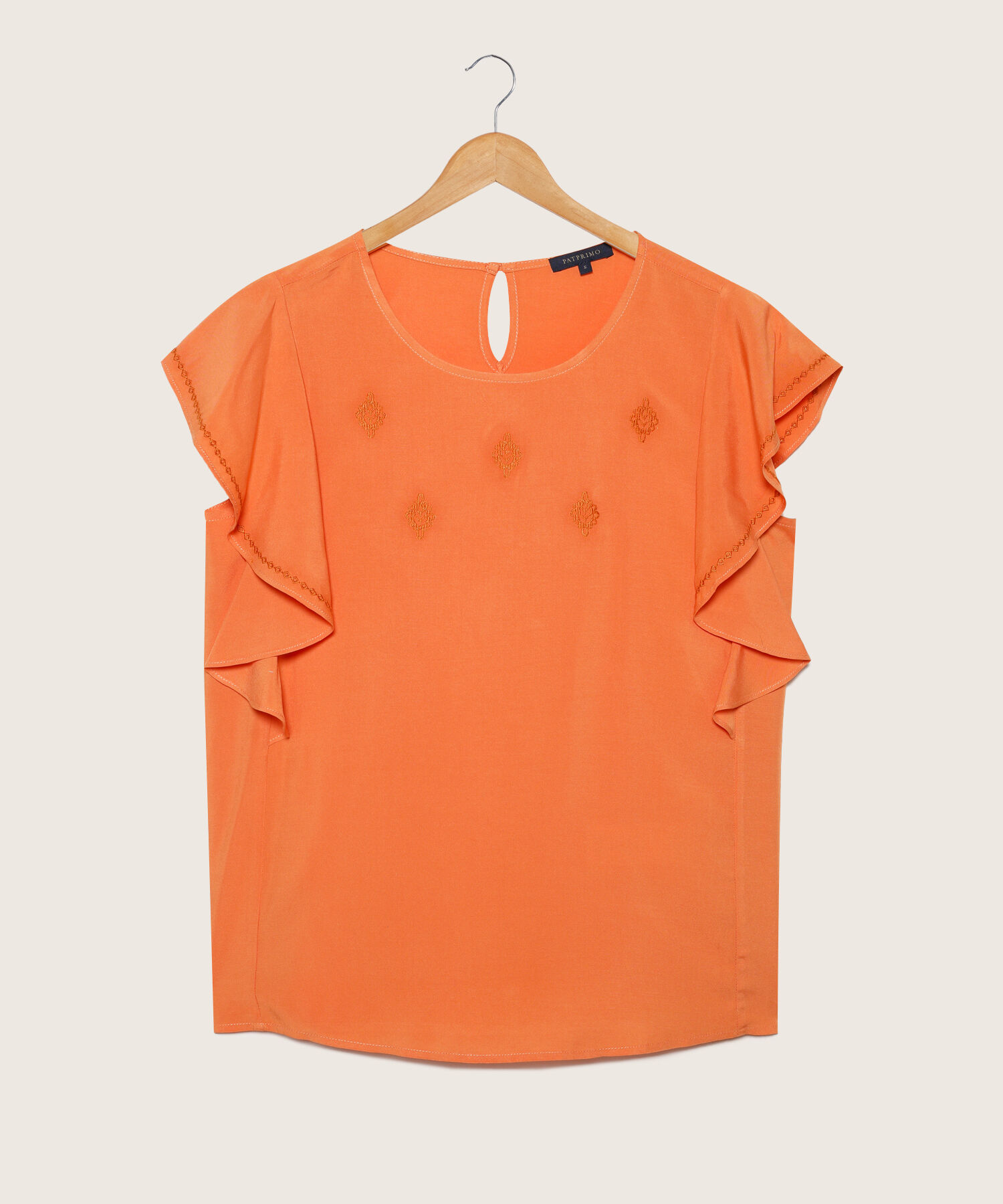 Blusa Manga Corta Con Bordado En Frente Superior