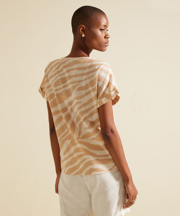 Blusa Manga Corta Corrida Estampada