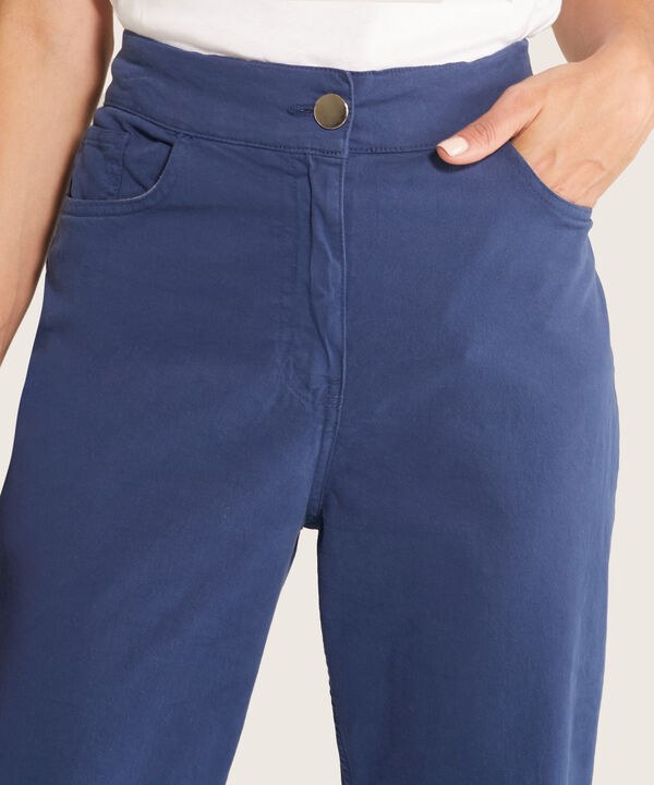 Pantalón Tobillero Cinco Bolsillos Teñido image number null