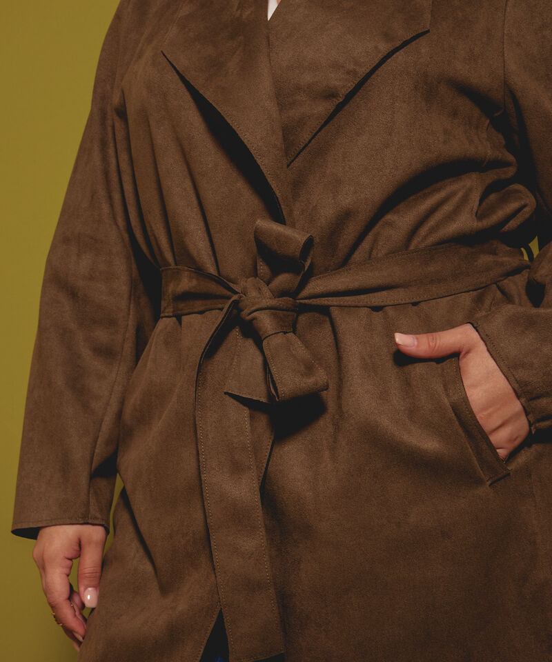 Chaqueta en Suede con Cinturón 