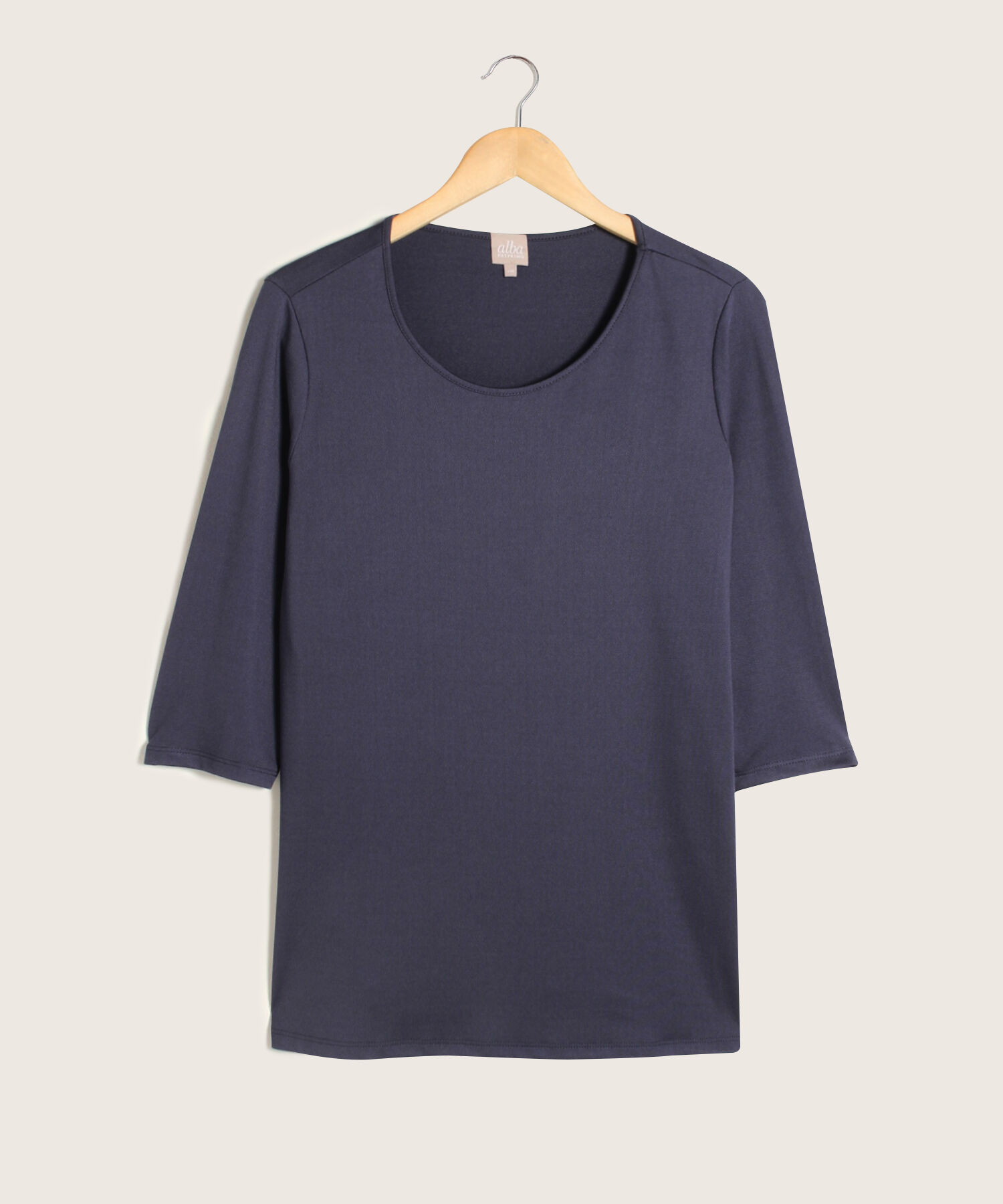 Camiseta Unicolor Con Cuello Redondo Y Manga 3/4, Líneas