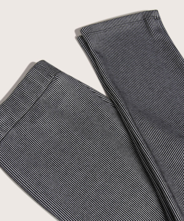 Leggings Preteñido Con Bolsillos image number null