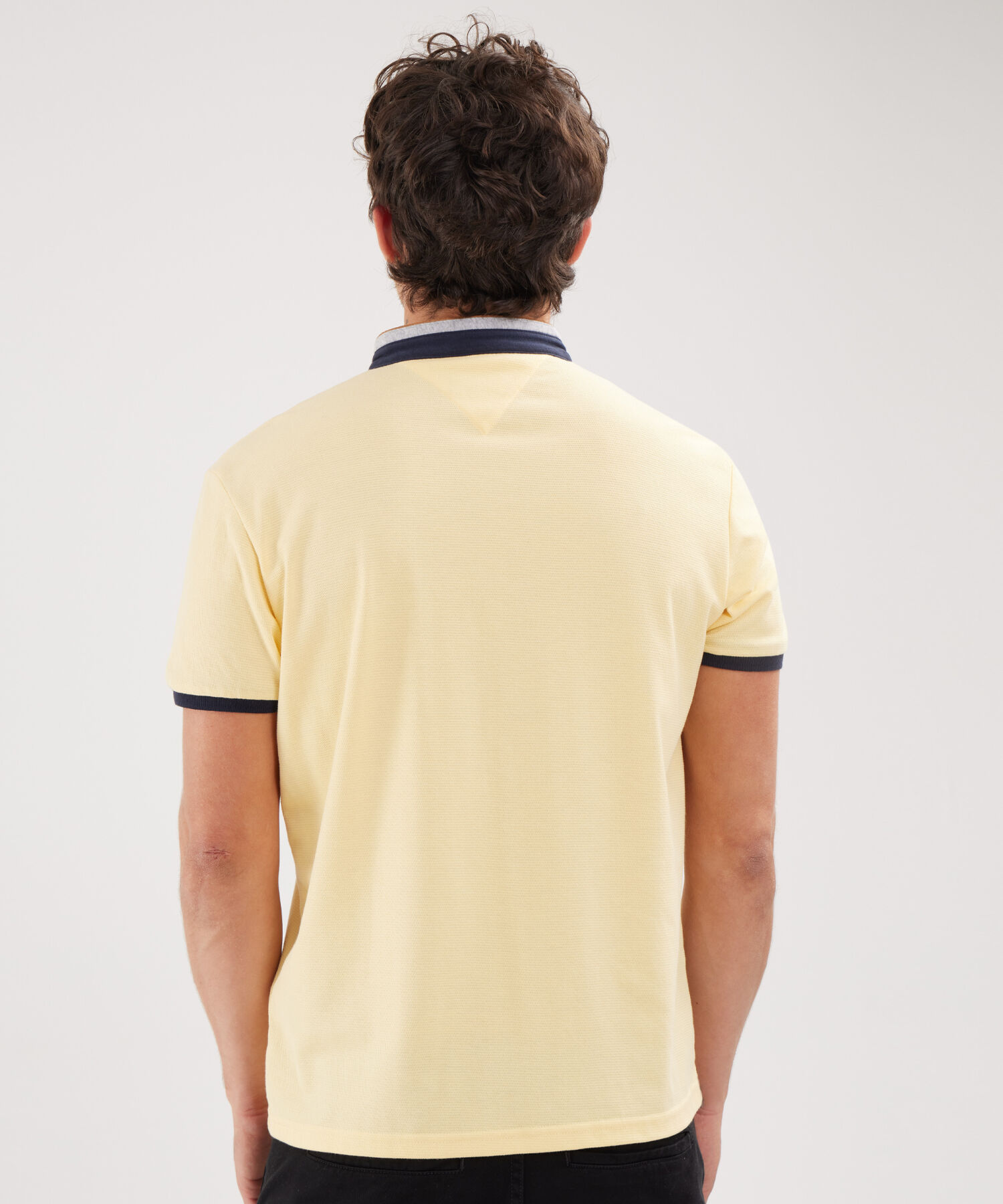 Polo Cuello Neru Con Bolsillo