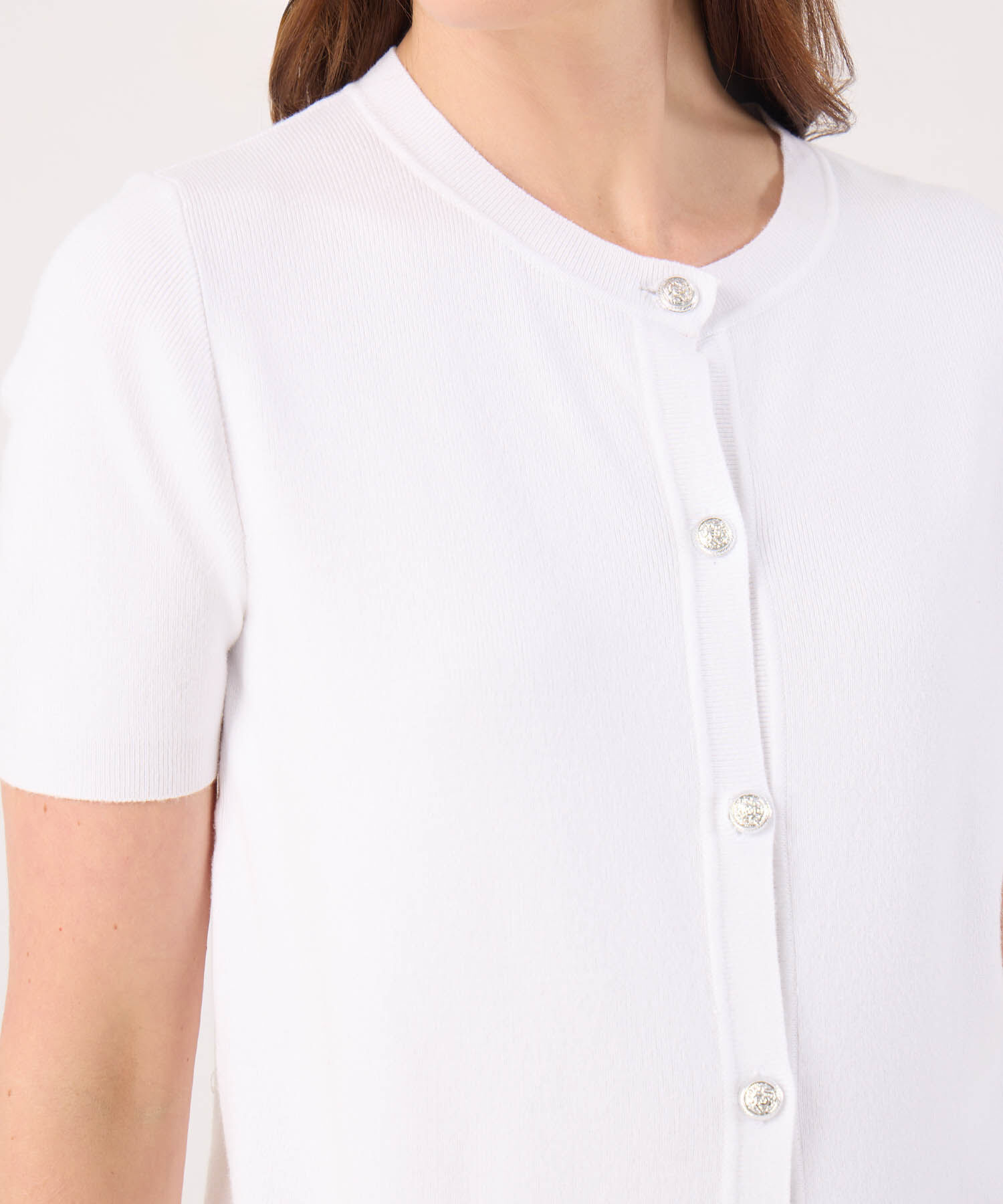 Camiseta Unicolor Con Botones