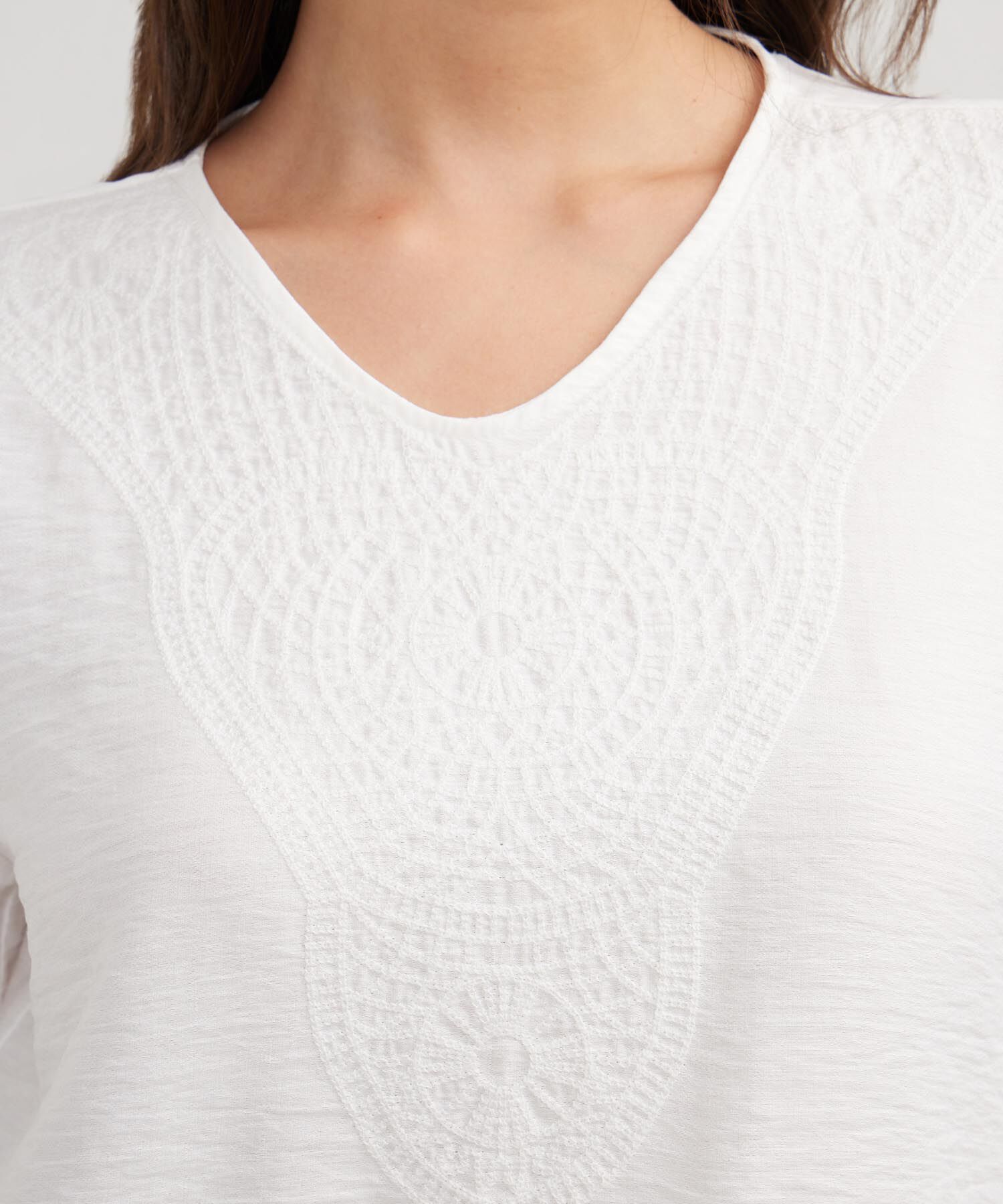 Blusa Mangas 3/4 Bordado En Delantero