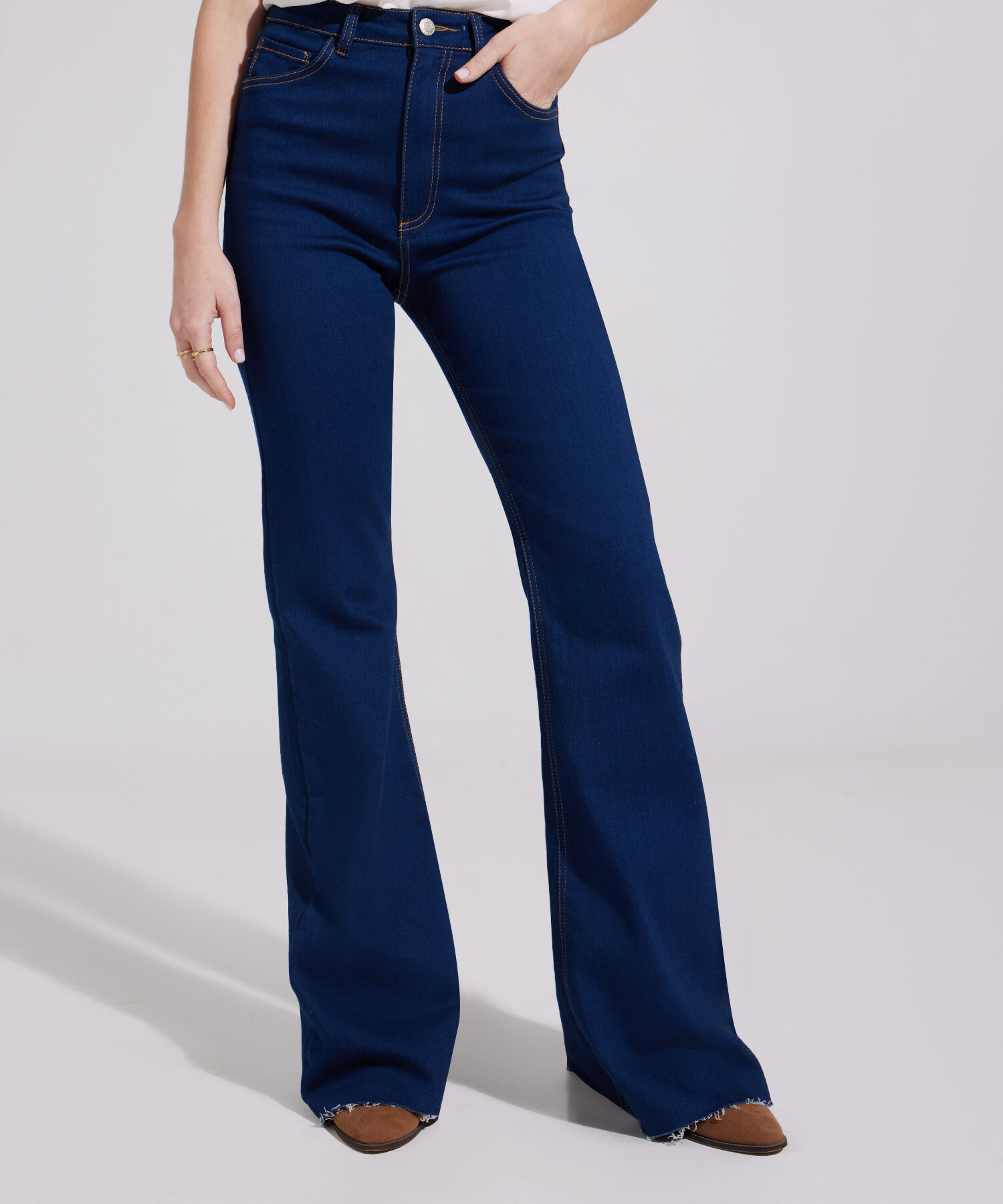 Jean Flare Azul Raw