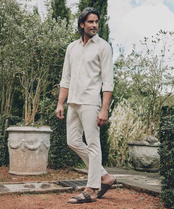 Pantalón Chino de Hombre Corte Slim Fit Moderno image number null