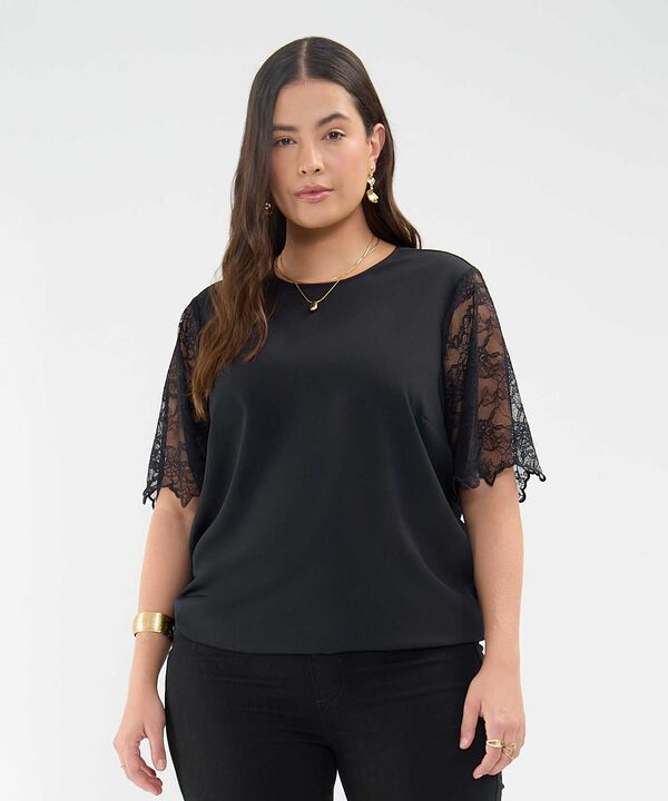 Blusa con Encaje image number null