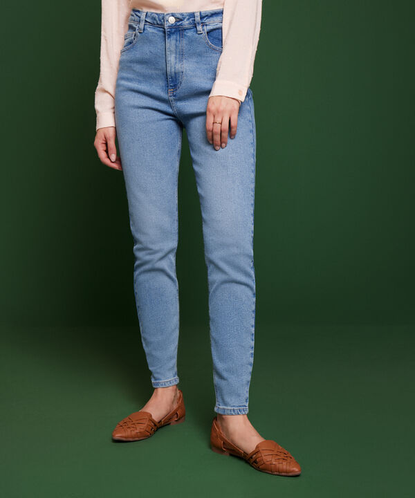 Jean Skinny Tiro Alto Tono Medio Claro