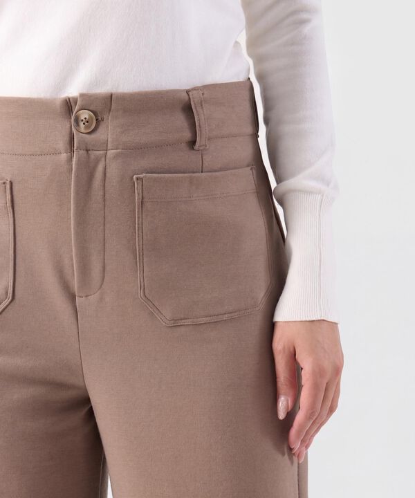 Pantal&oacute;n Recto Con Bolsillos Parche Mujer