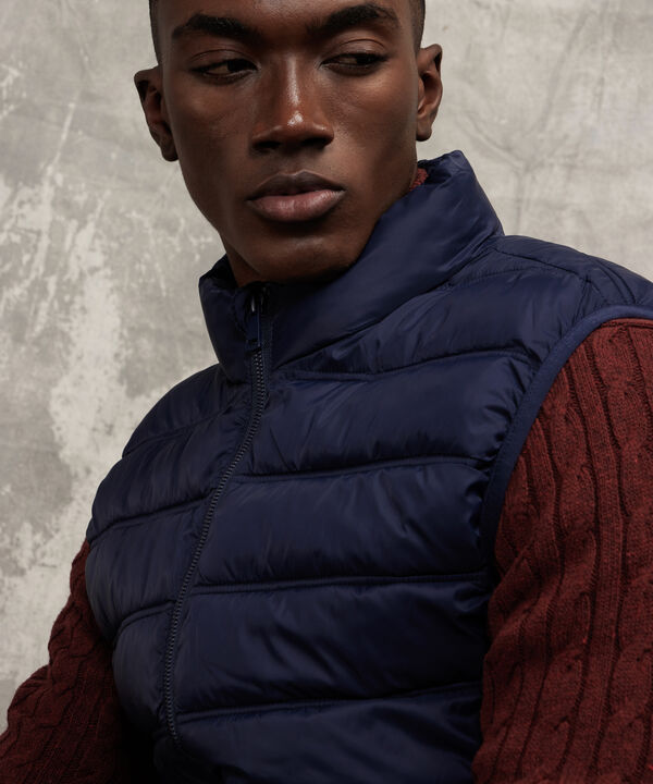 Chaleco Acolchado Unicolor Con Bolsillos De Ribete En Frente