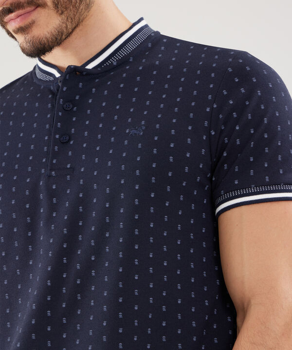 Polo Cuello Mao Tejido, Silueta Slim Fit