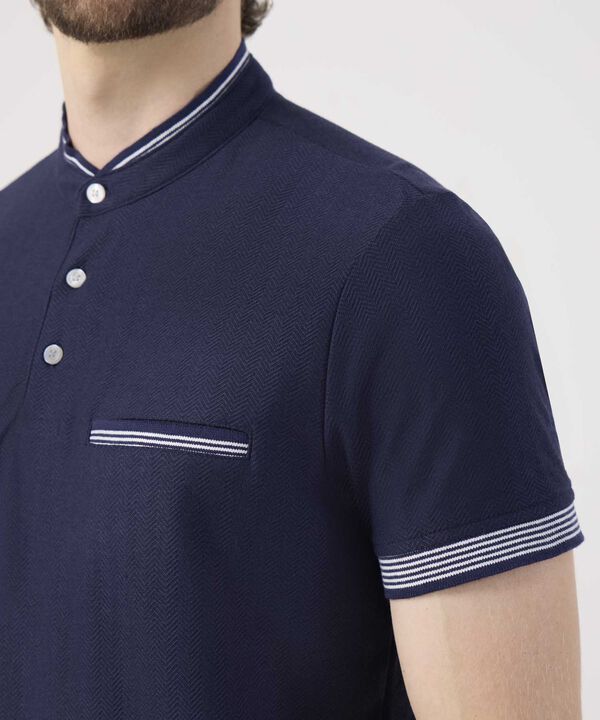 Polo Cuello Mao Unicolor Con Bolsillo Ribete