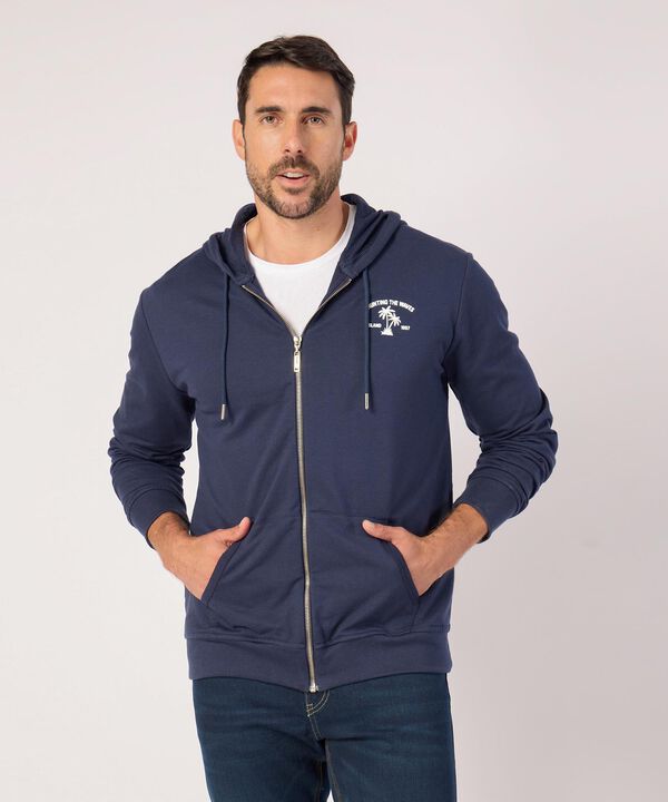 Buzo Unicolor Con Bordado En Costado  image number null