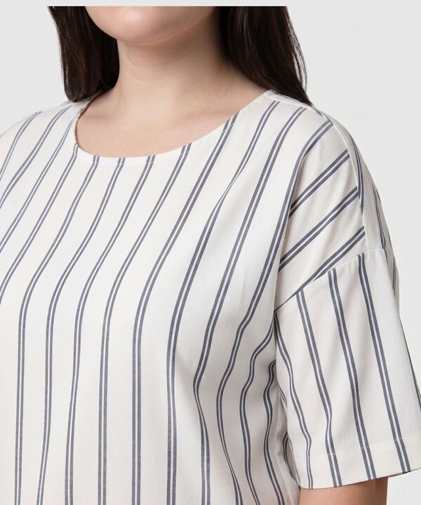 Blusa De Rayas Cuello Redondo Mujer Curvy