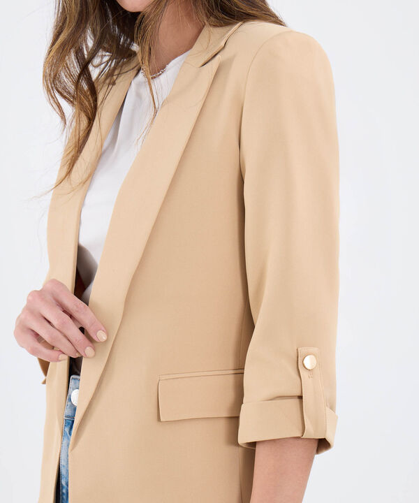 Blazer Unicolor Con Solapa image number null