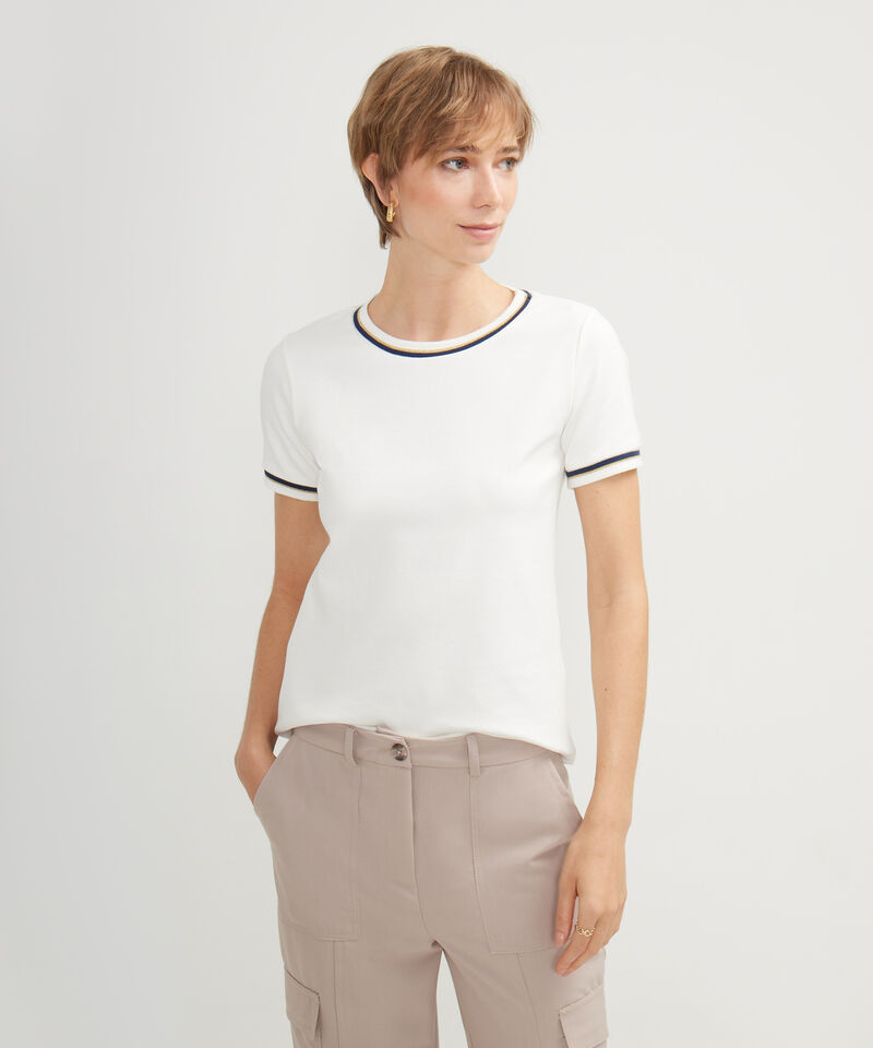 Camiseta Unicolor Con Tira Tejida Bicolor
