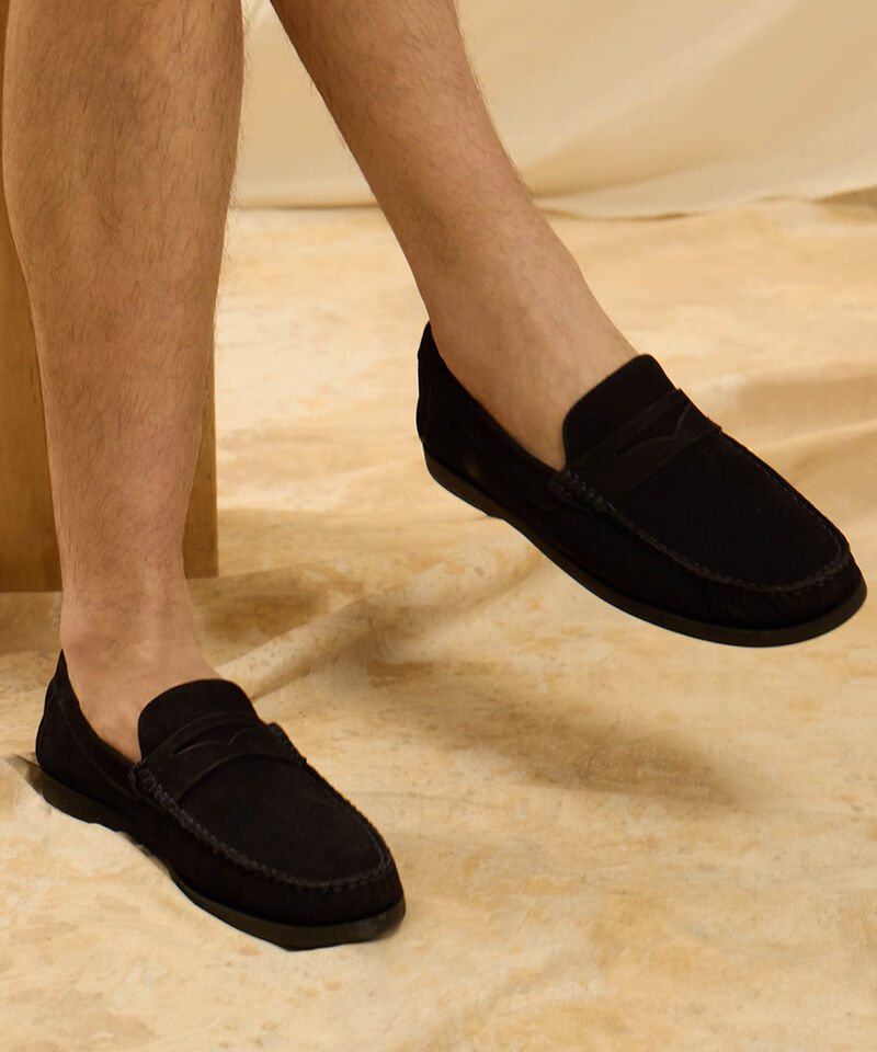 Mocas&iacute;n Elegante de Antelina con Costura Frontal Para Hombre