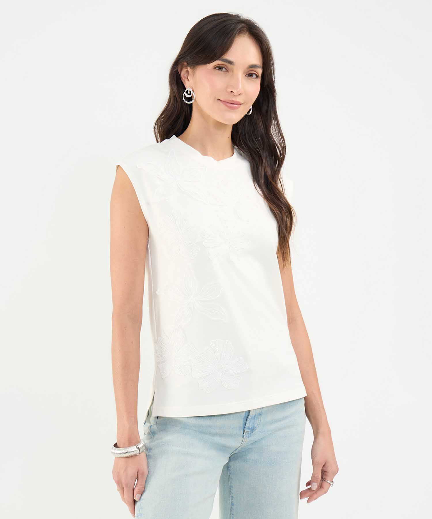 Camiseta con Apliques Florales