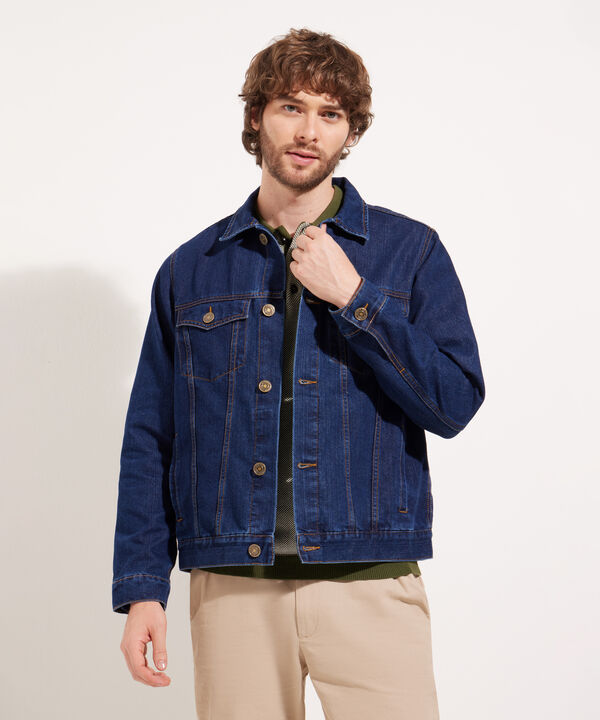 Chaqueta Trucker En Denim Tono  Azul Oscuro