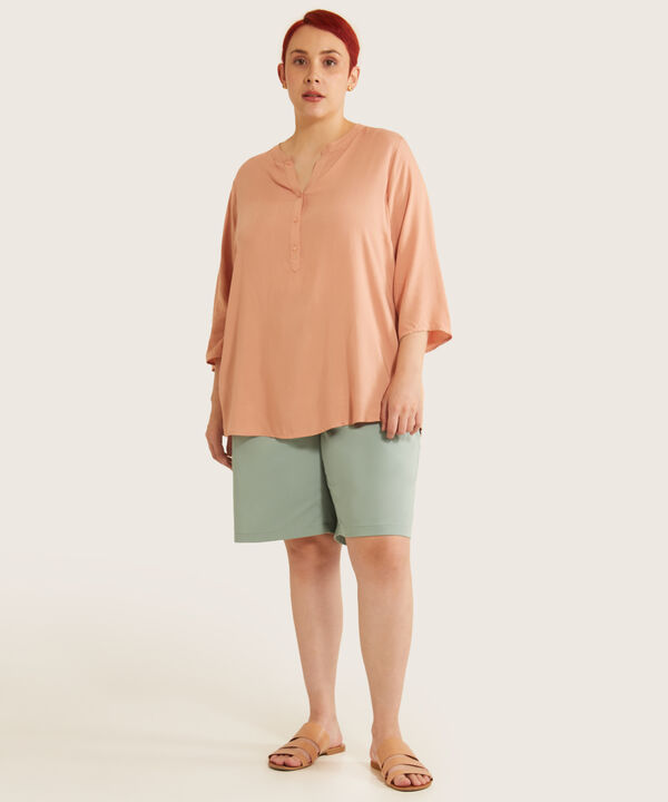 Blusa Manga 3/4  Con Pechera Corta Unicolor