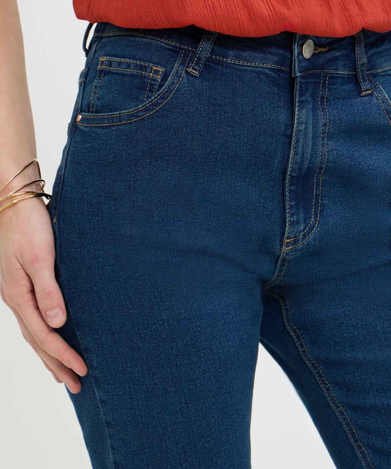Jean Straight
