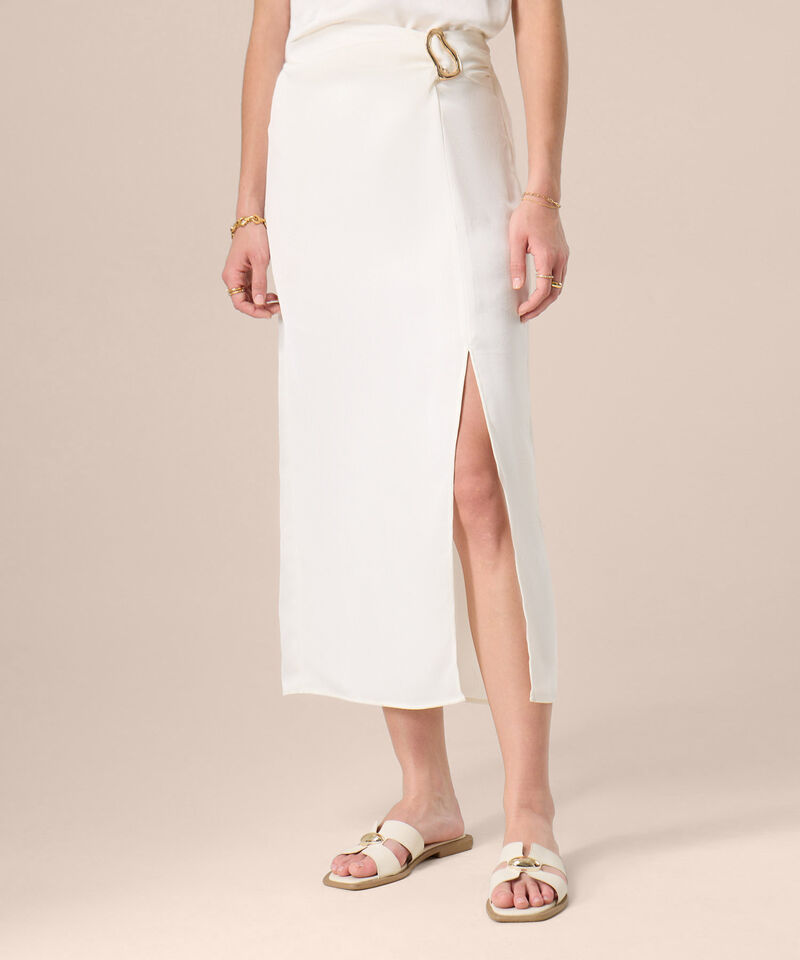 Falda Midi Unicolor Con Sesgo