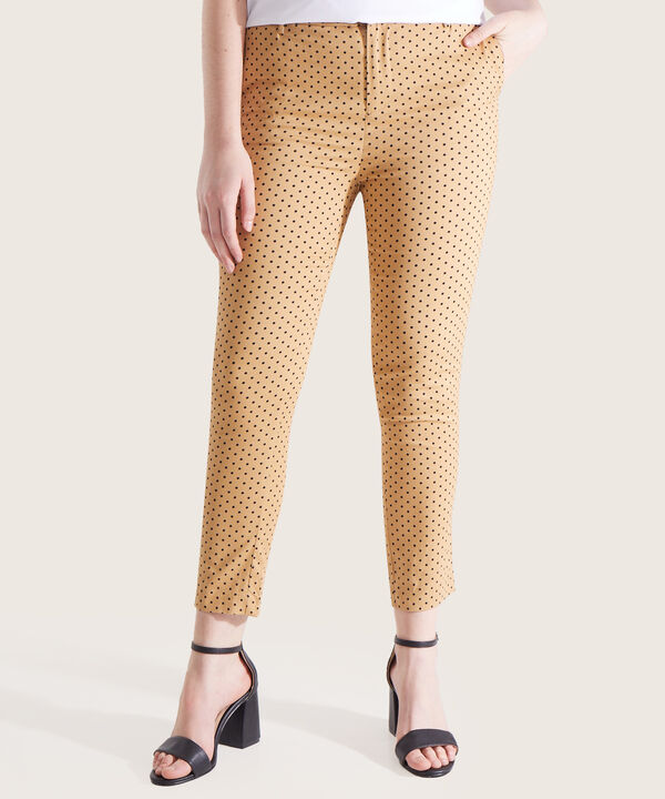 Pantalon Chino Estampado Con Cinturón image number null