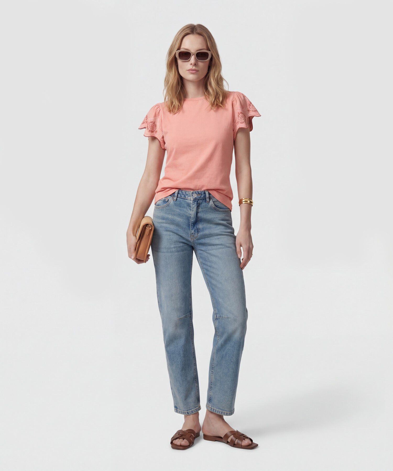 Camiseta Manga Campana Con Bordados Para Mujer