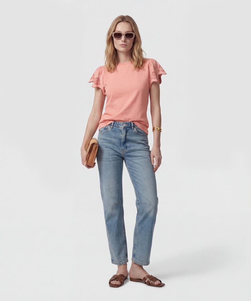 Camiseta Manga Campana Con Bordados Para Mujer