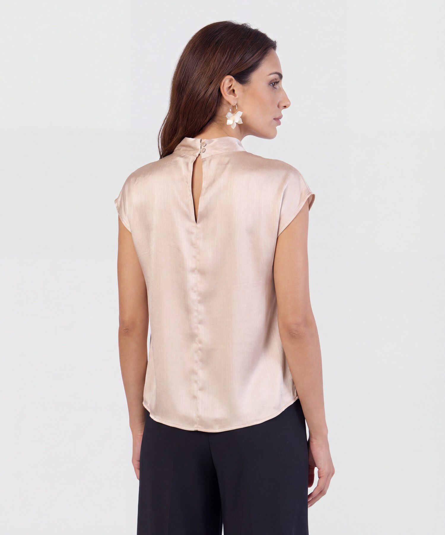 Blusa Manga Corta con Cuello Alto para Mujer