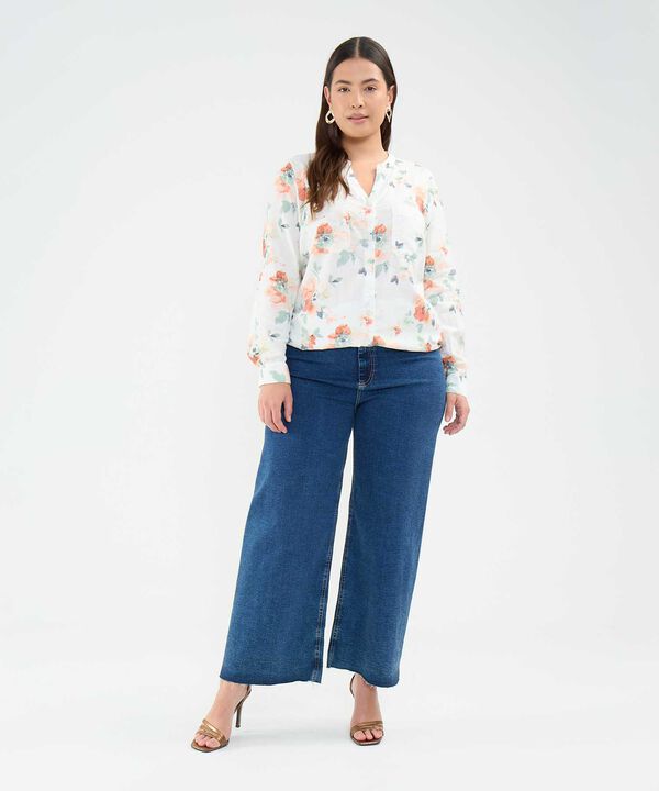 Blusa Estampada en Efecto Lino image number null
