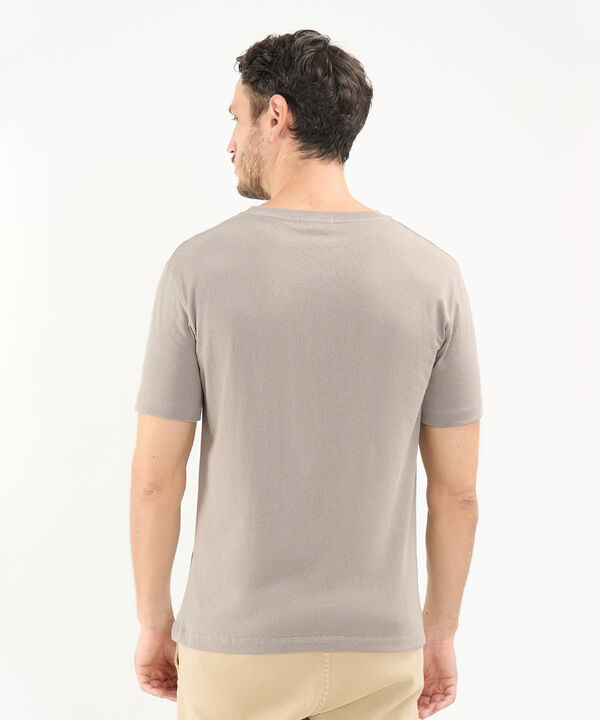 Camiseta Estampado en Relieve