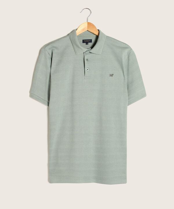 Polo Unicolor Con Textura, Cuello Y Puños Tejidos, Sin Bolsillo, Silueta Regular Fit, Sunset Dust Línea Moda