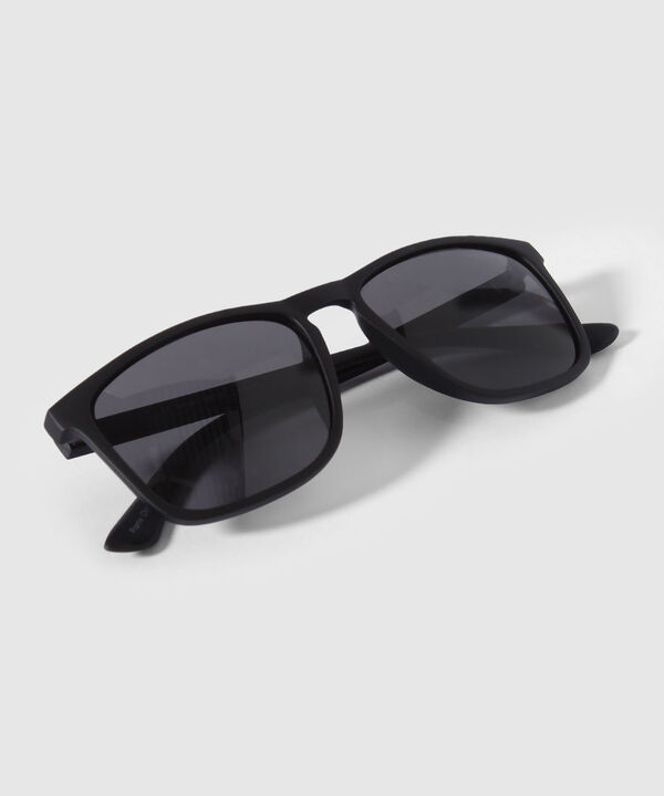 GAFAS image number null