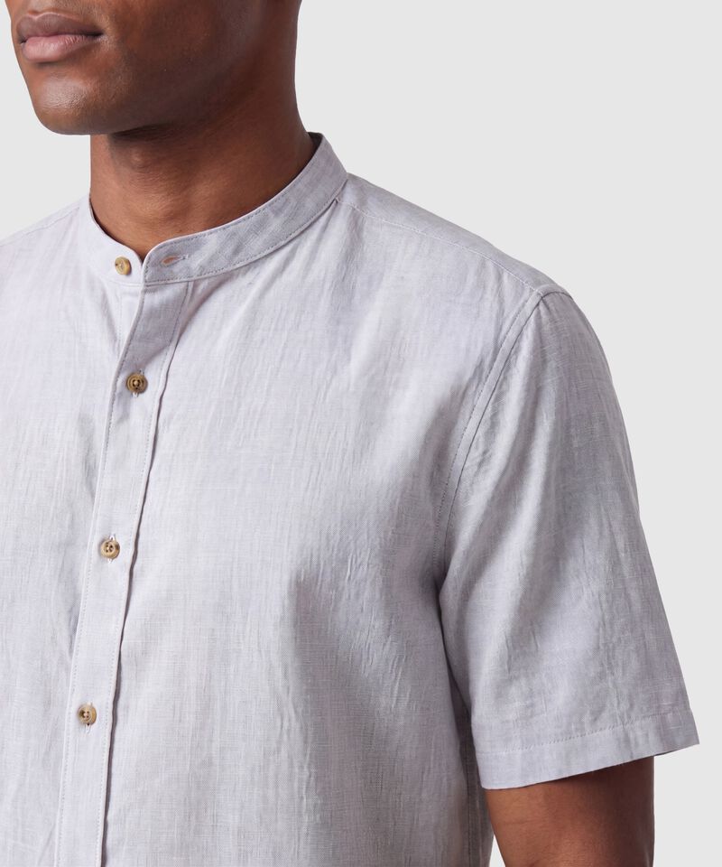 Camisa Manga Corta Con Cuello Mao Para Hombre