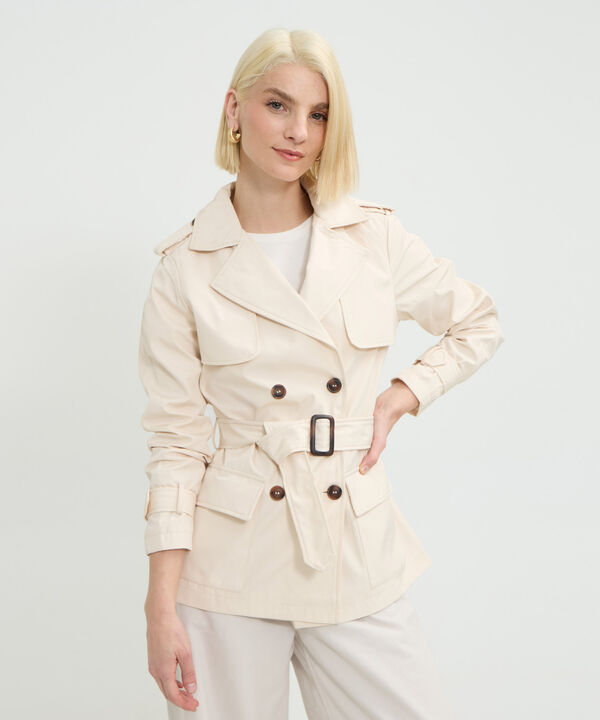 Chaqueta Tipo Trench Unicolor Con Cinturon image number null