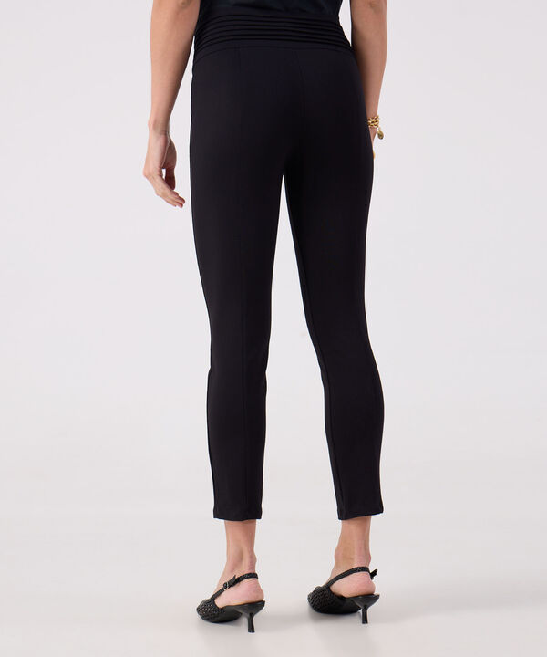 Leggings Unicolor Con Detalle 