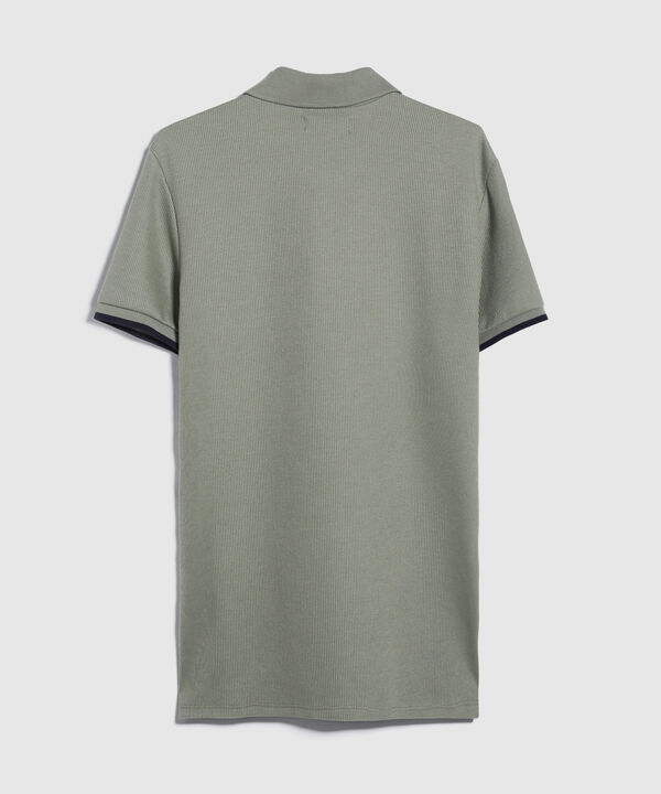 Polo Unicolor Pechera Tejida