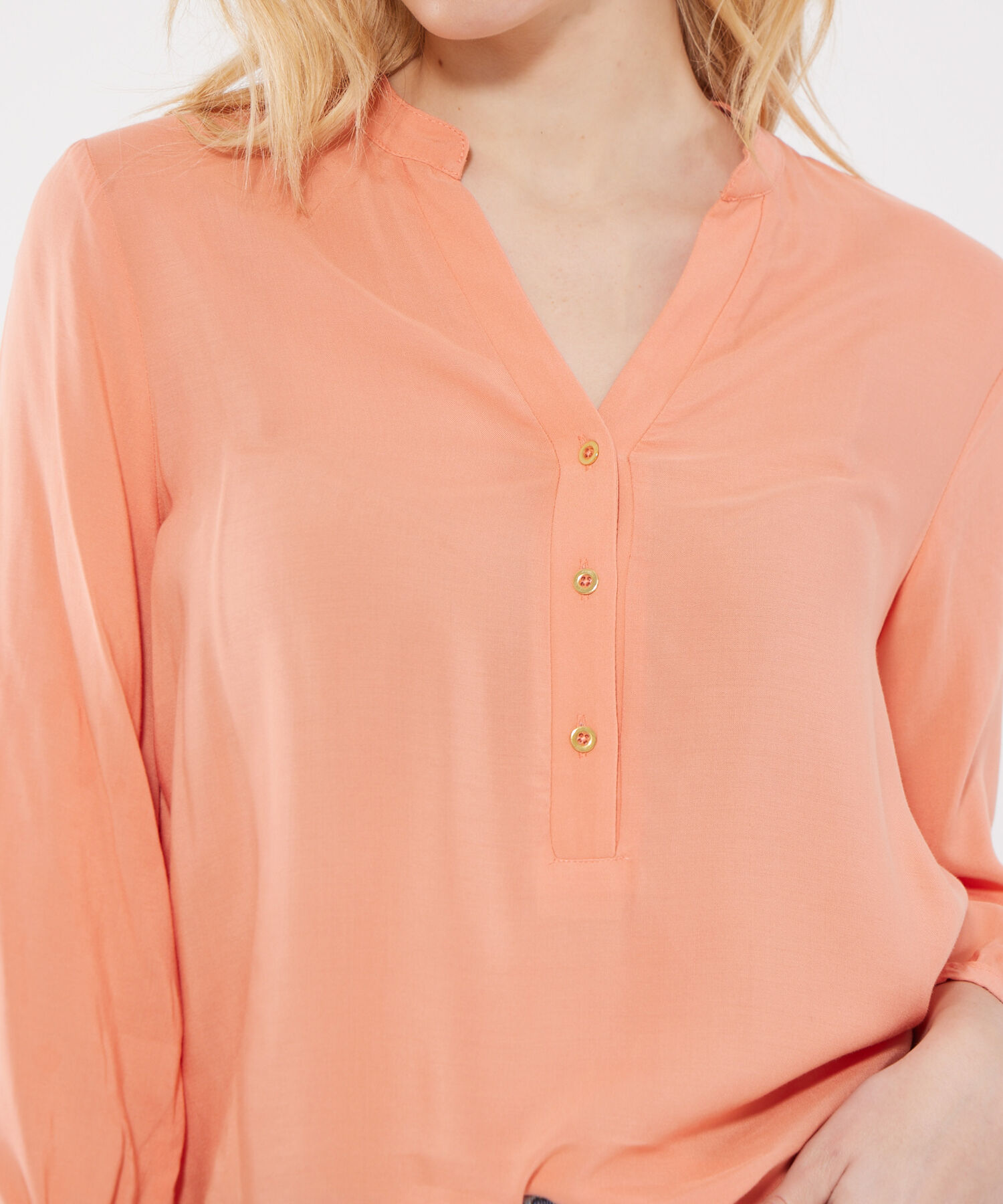 Blusa con Cuello Mao