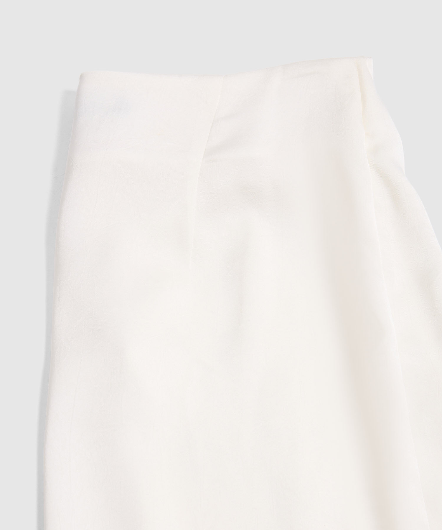 Falda Midi Unicolor Con Sesgo