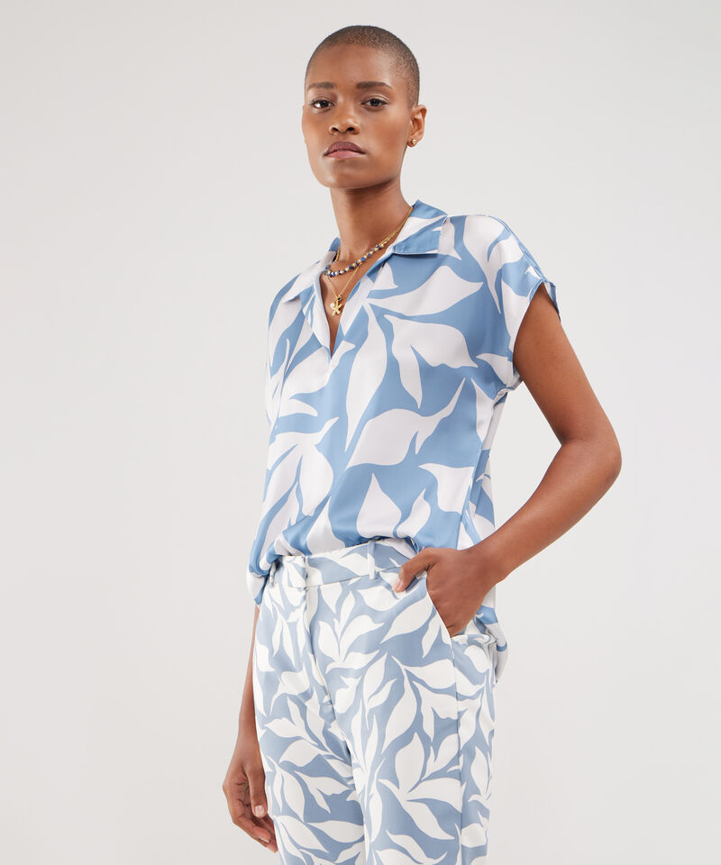 Blusa Manga Corta Corrida Estampada  En Satin