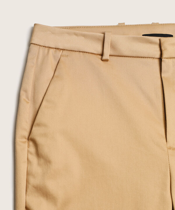 Pantalón Casual Básico