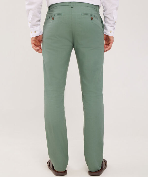 Pantalón Chino Sin Prenses, Bolsillos Diagonales y De Ribete