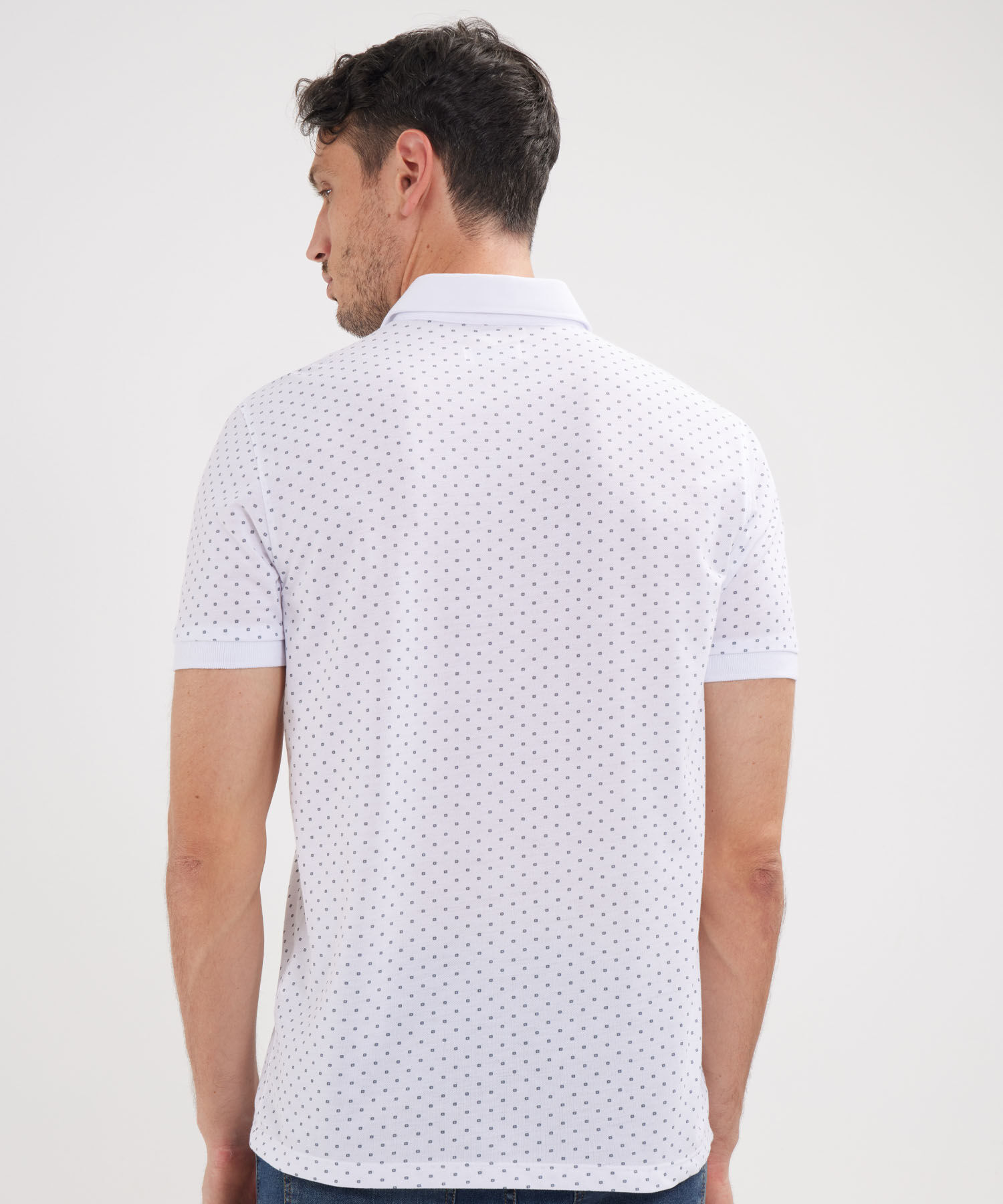 Polo Estampada Cuello Maquina Con Bolsillo Ribete