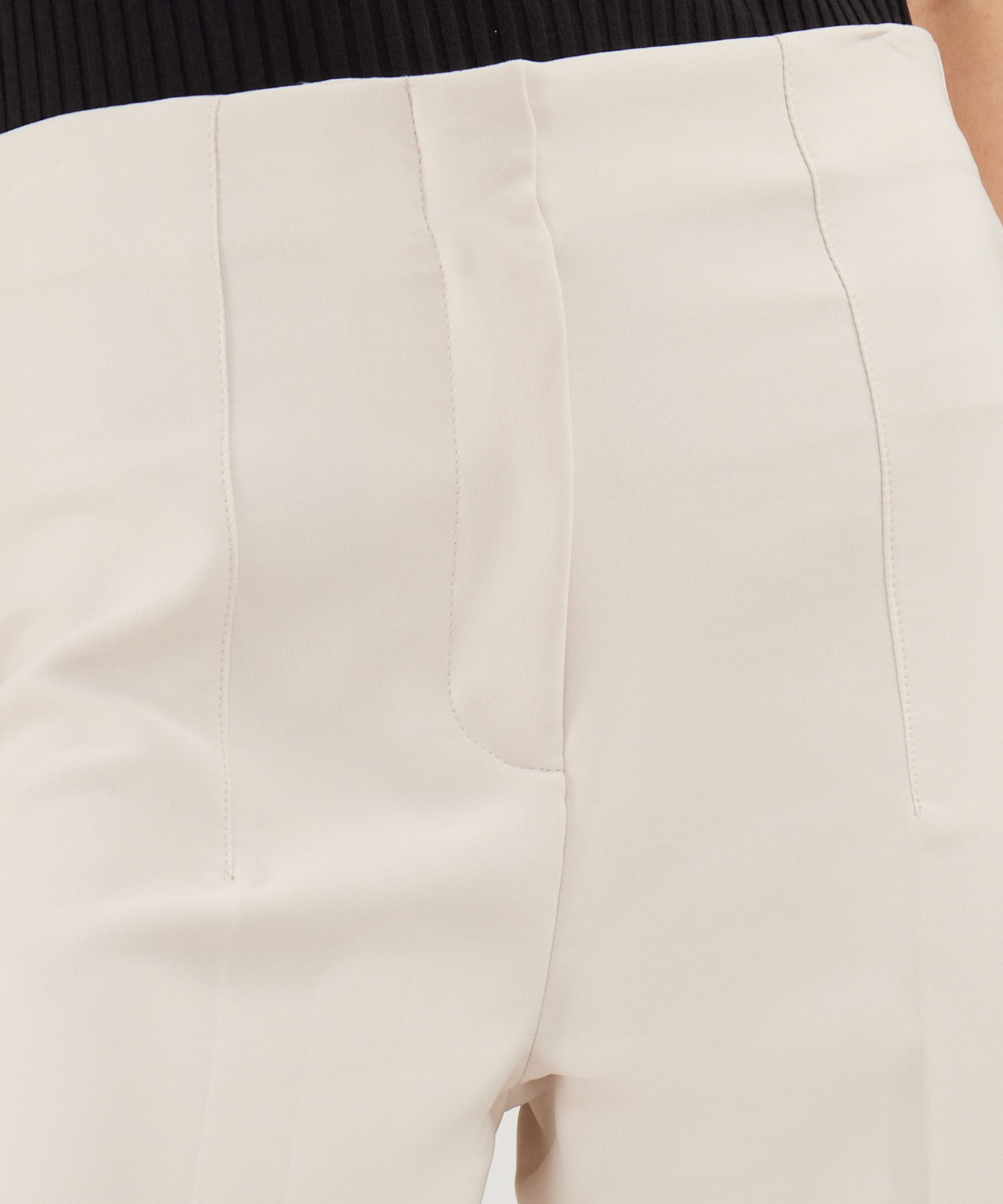 Pantal&oacute;n Tiro Alto Largo