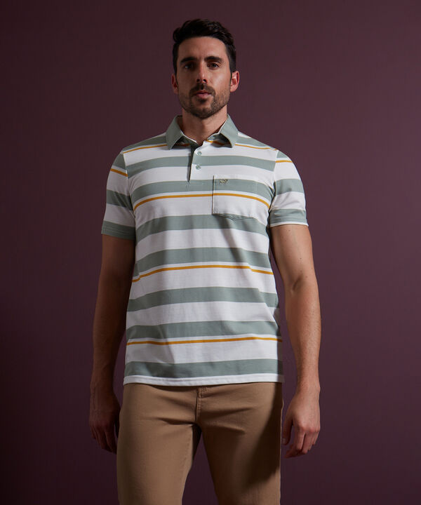 Polo Preteñida Cuello Duro Con Bolsillo, Pechera Y Banda En Contraste Unicolor, Silueta Regular Fit