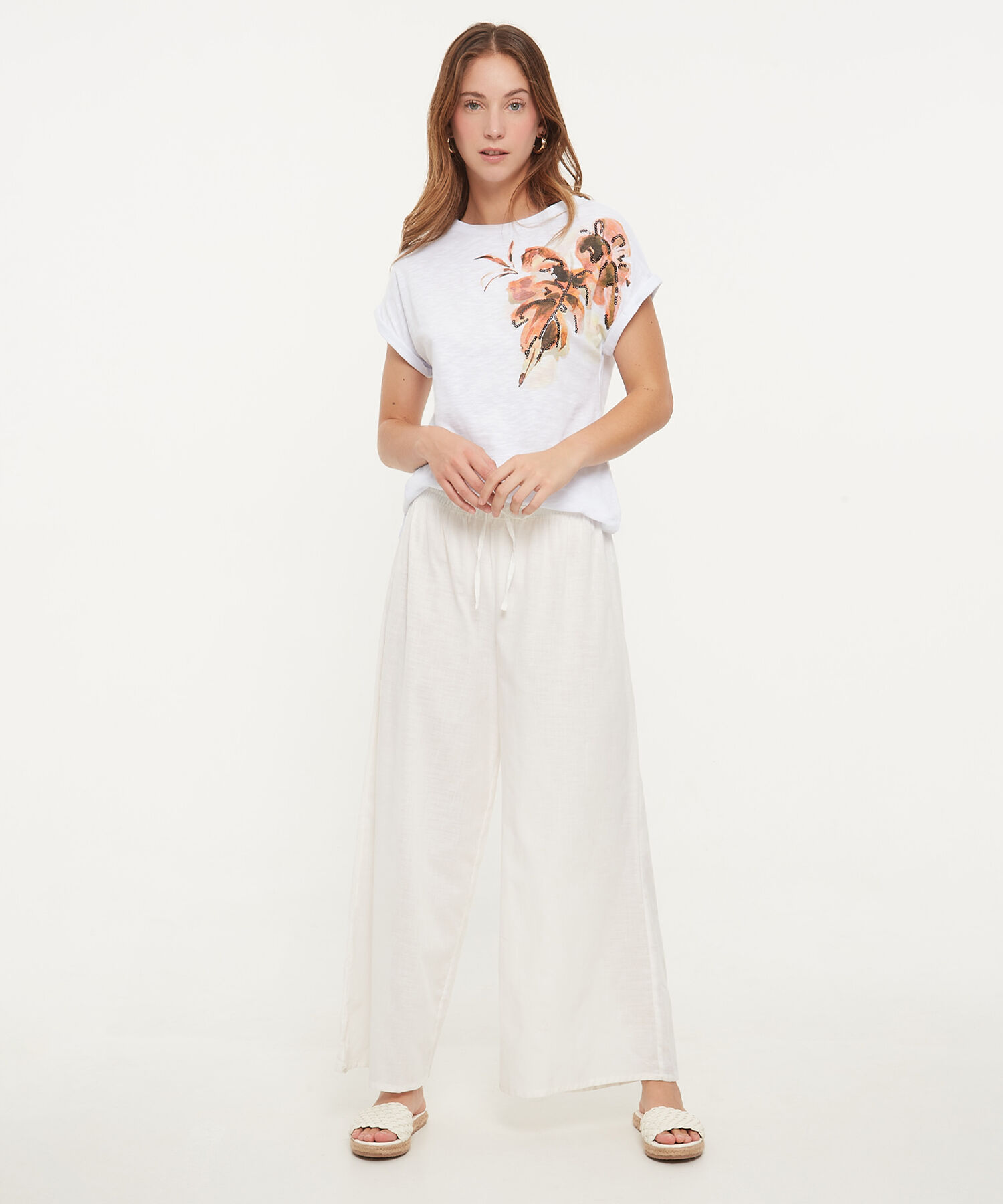 Camiseta Manga Corta Con Screen Y Lentejuelas En Frente