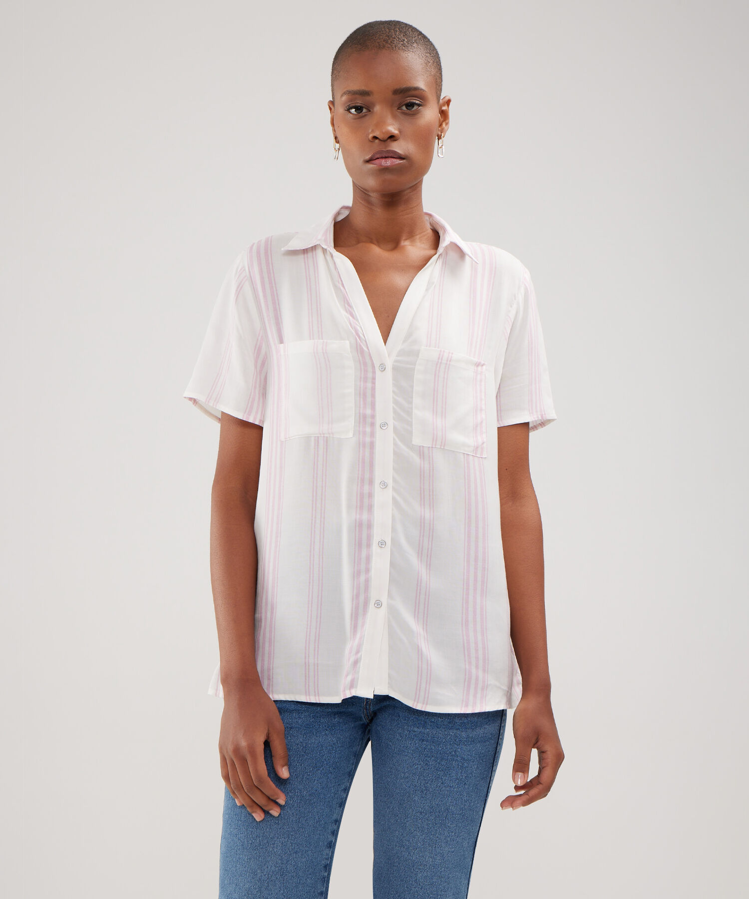 Camisa Manga Corta Con Bolsillos En Frente Estampada Compra Online PATPRIMO